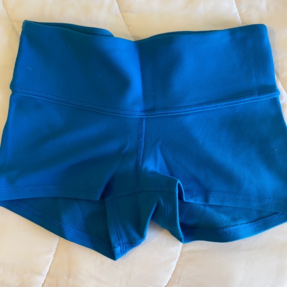 Lululemon Boogie Short *silverescent